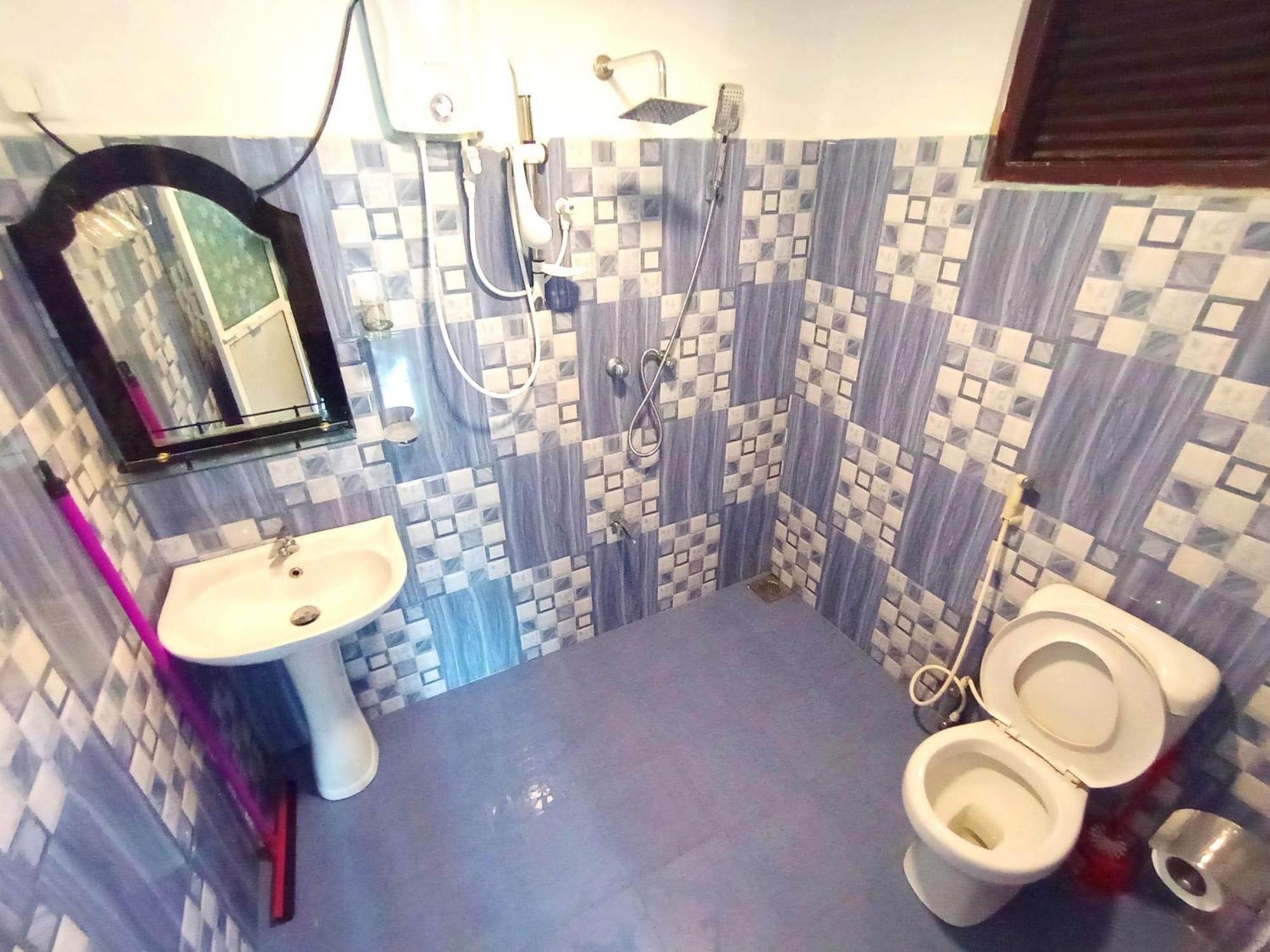 Ramesh Guesthouse Мириса Екстериор снимка