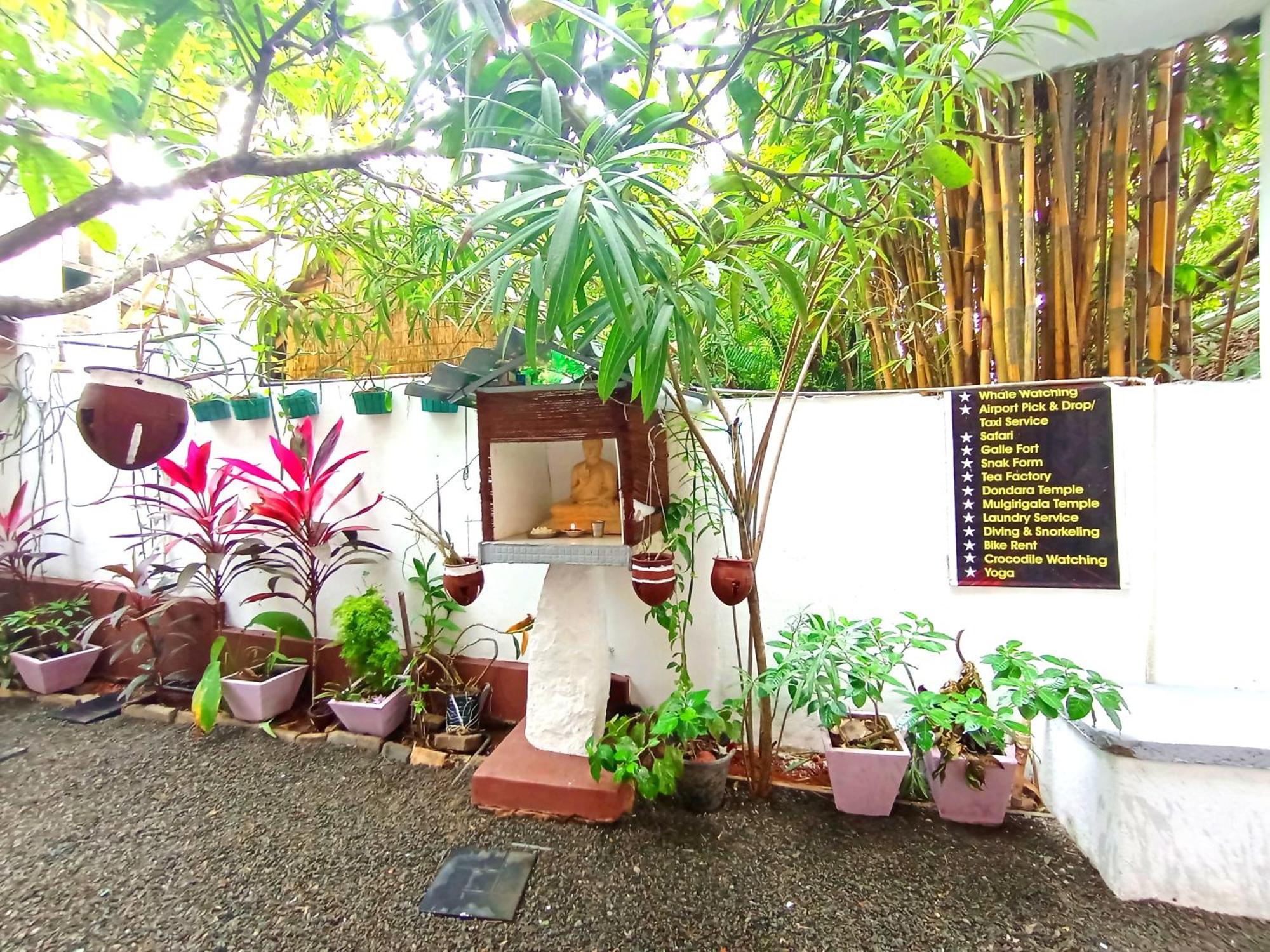 Ramesh Guesthouse Мириса Екстериор снимка